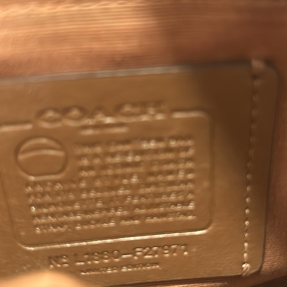 Coach Cross Body Bag - Picture 3 of 12